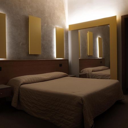 Dealuna Motel Fidenza Kültér fotó