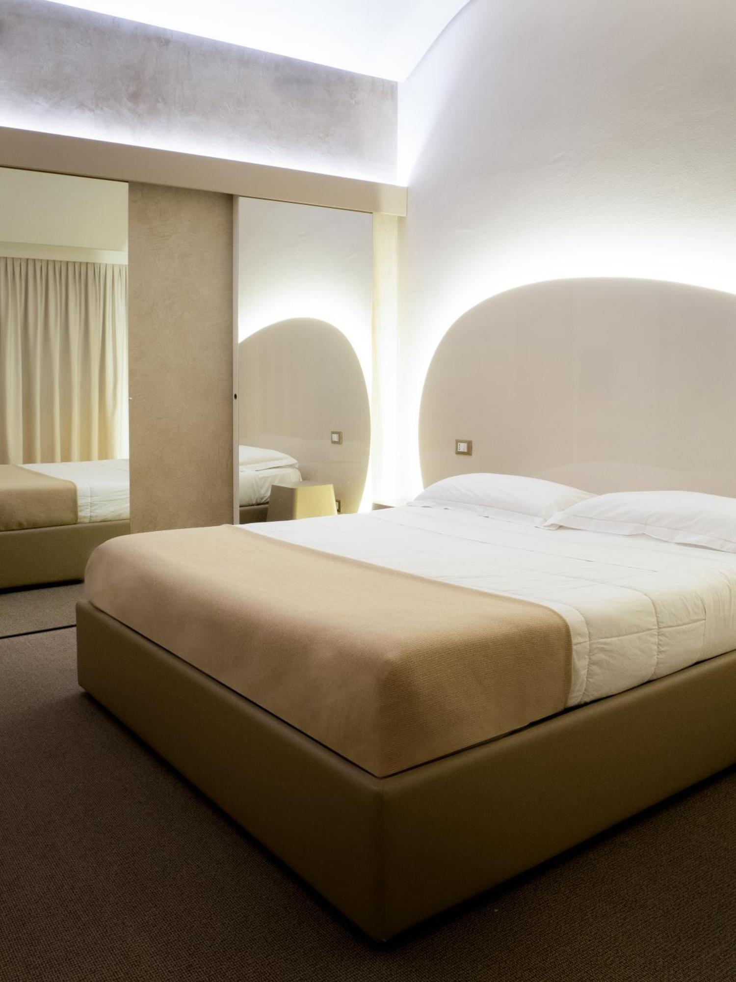 Dealuna Motel Fidenza Kültér fotó